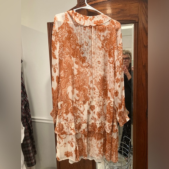 Anthropologie  size L with slip - Picture 2 of 3